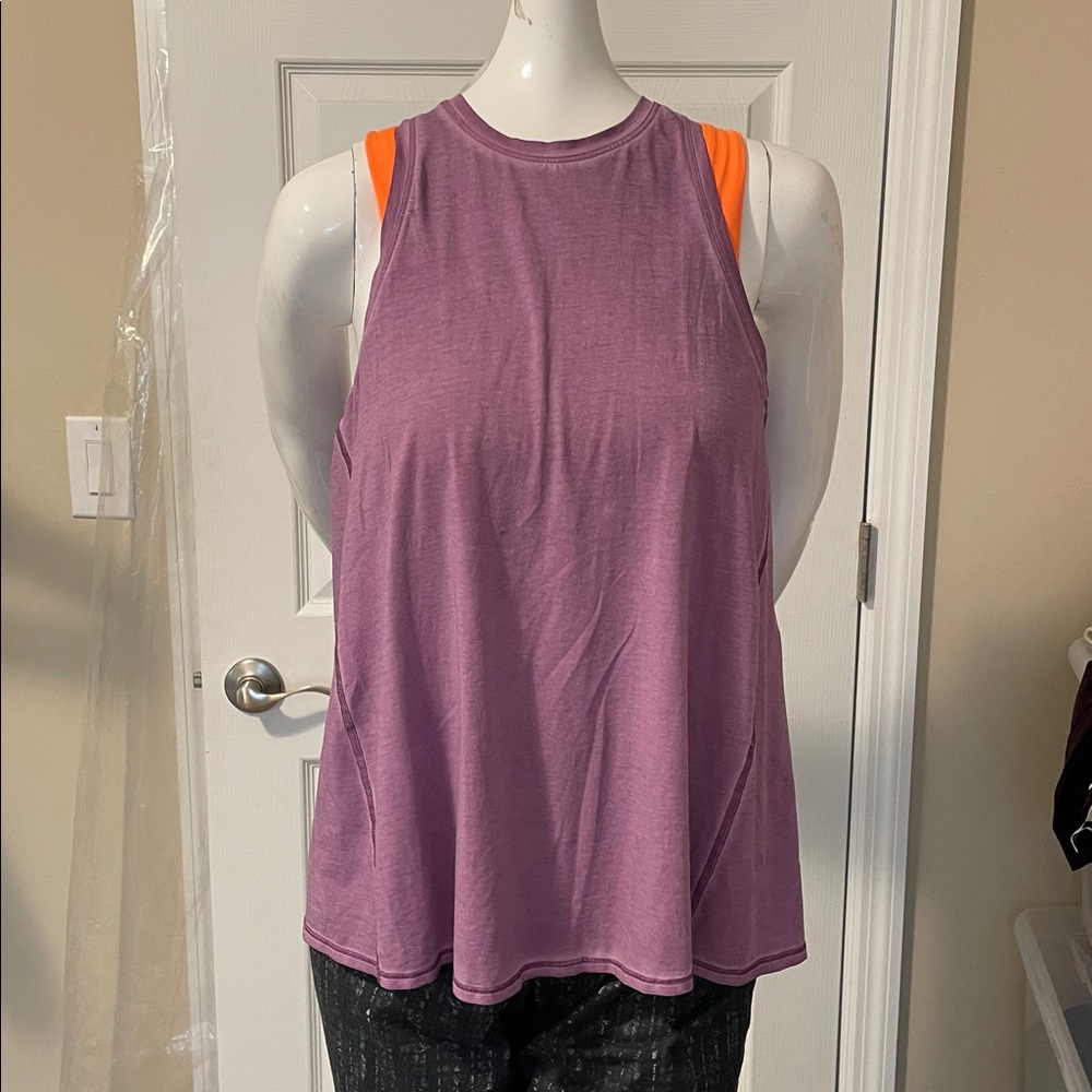 Lululemon ALL TIED UP TANK SIZE 4 NWT rustic lavender - Picture 2 of 11
